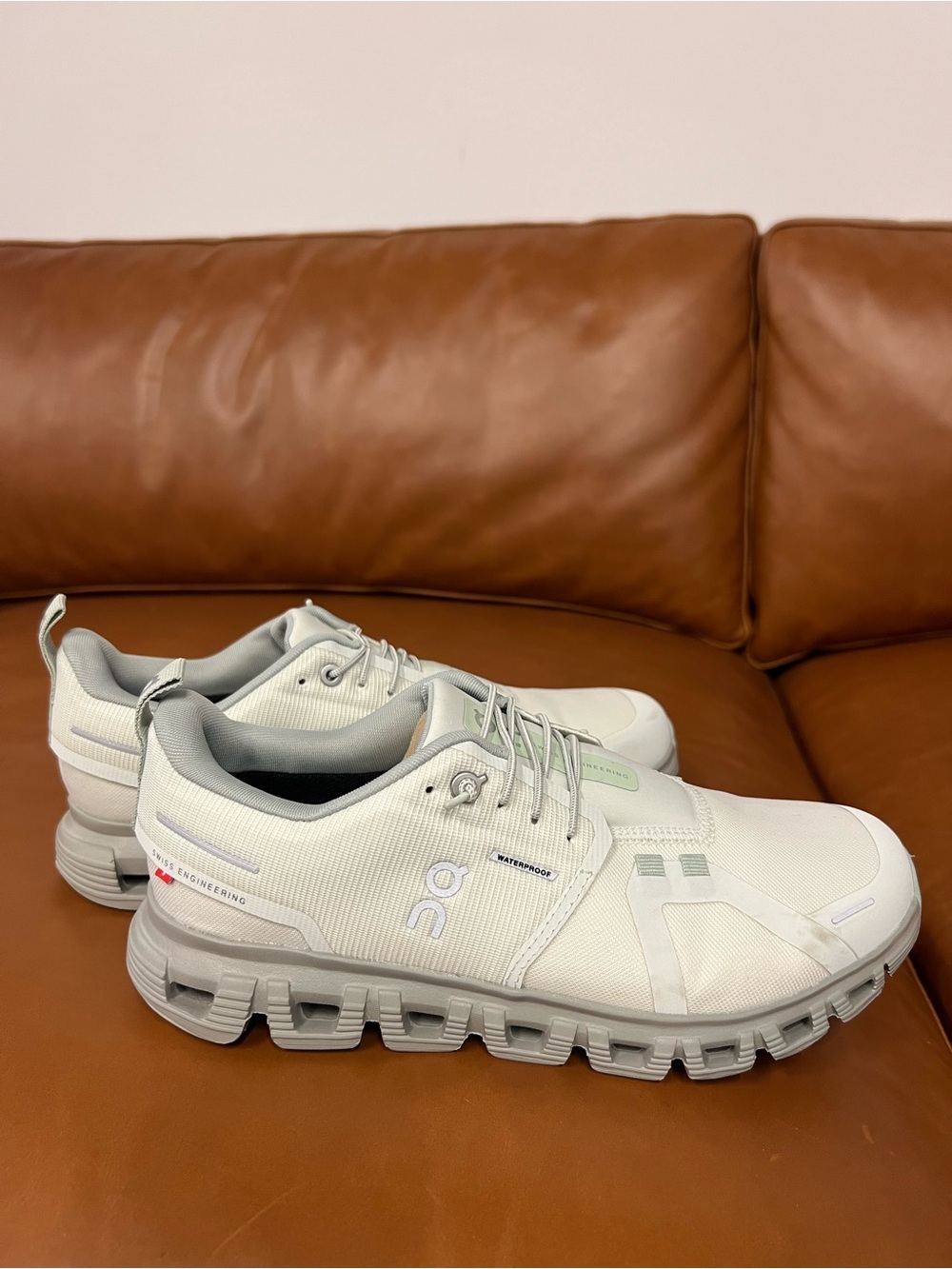 On Running Cloud 6 Waterproof Women’s ICEBERG TIN